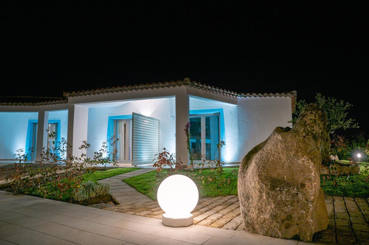 Aqua Sardinia Boutique Hotel Budoni Luaran gambar